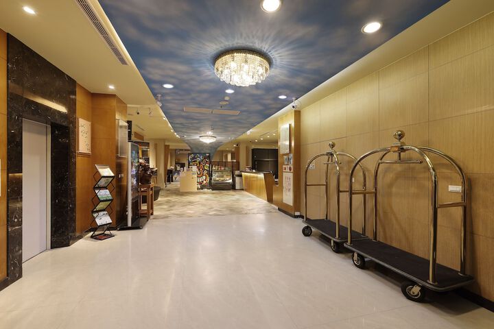 Hotel Interior 4 of 36