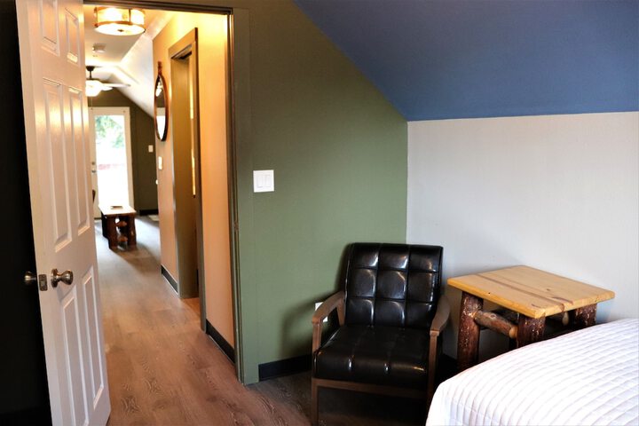 Room 30 of 504