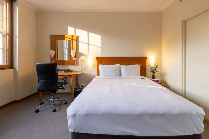 Room 9 of 59
