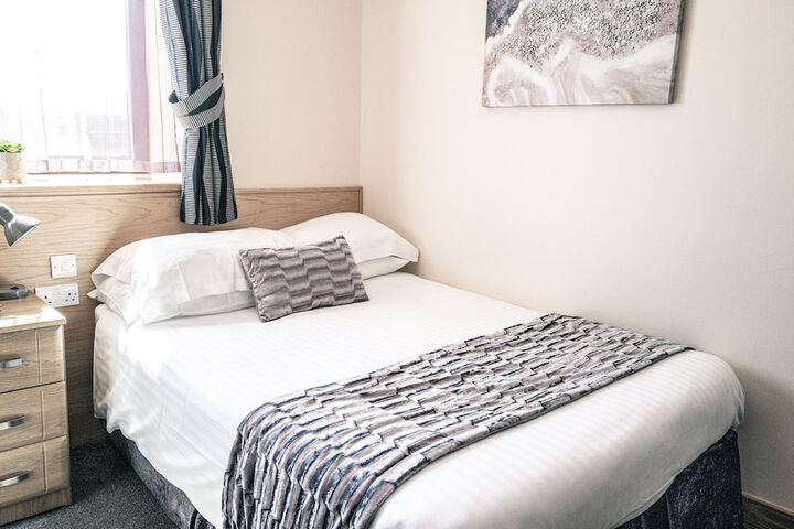 Room 14 of 34