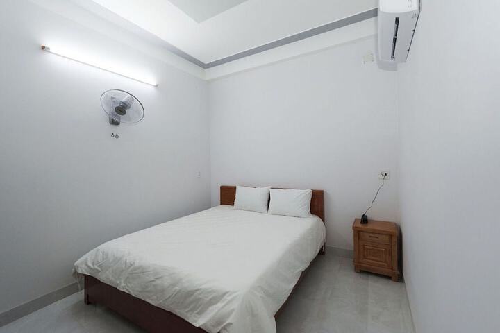 Room 5 of 45