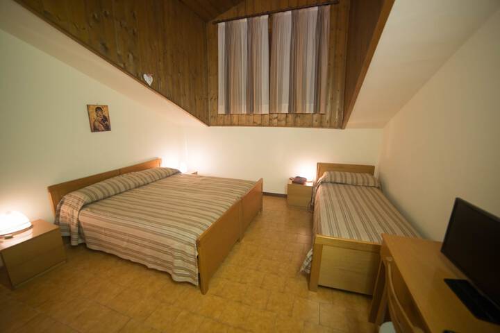 Room 11 of 54