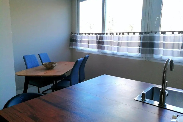 Room 5 of 15