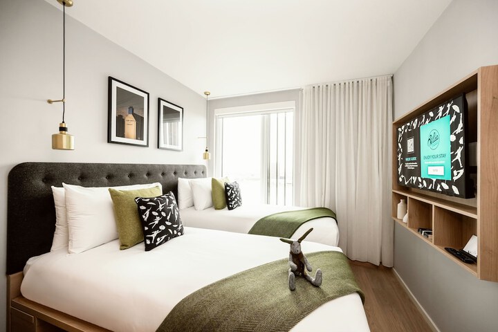 Room 42 of 82