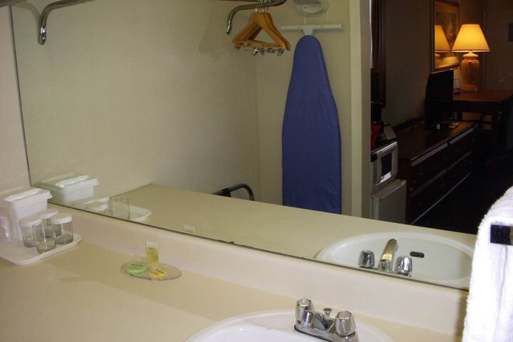 Bathroom sink