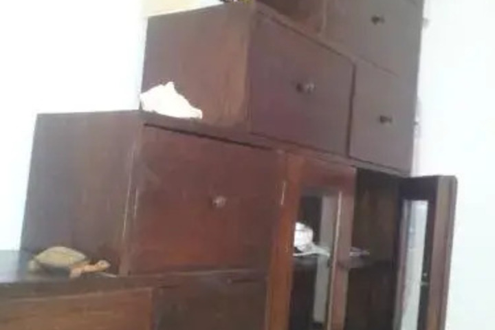Room 6 of 15