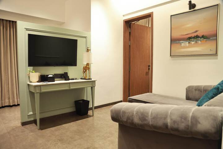 Room 21 of 53