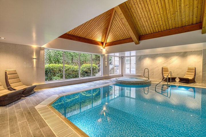 Pool 77 of 161