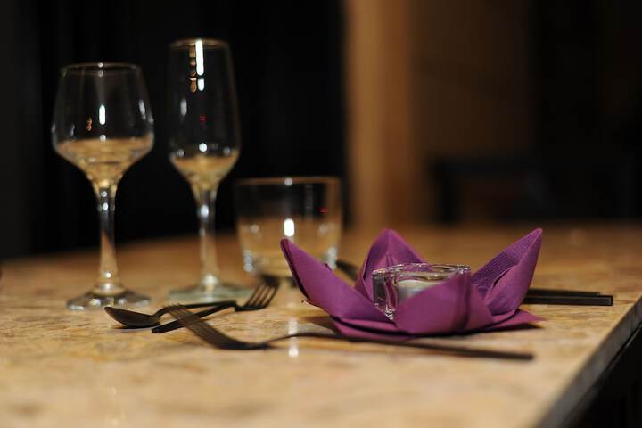 Lounge 70 of 97