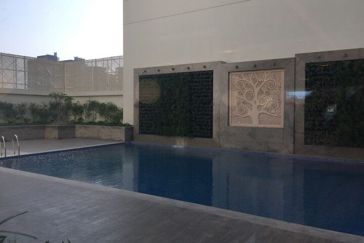 Pool 12 of 23