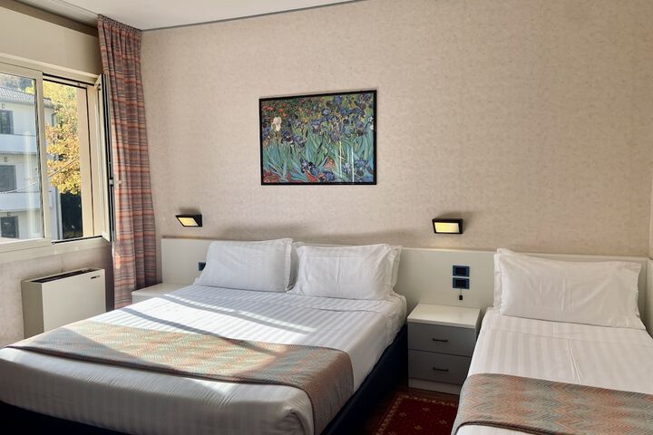 Room 16 of 45