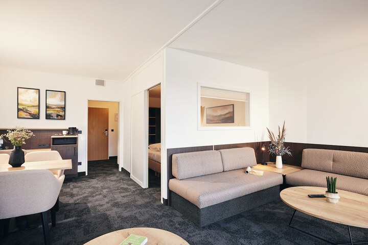 Room 30 of 91