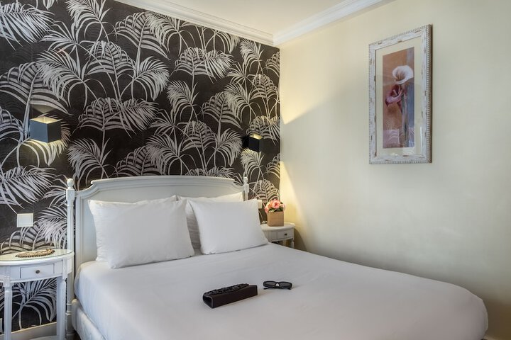 Room 22 of 50