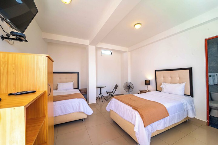 Room 6 of 44