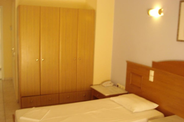 Room 18 of 44