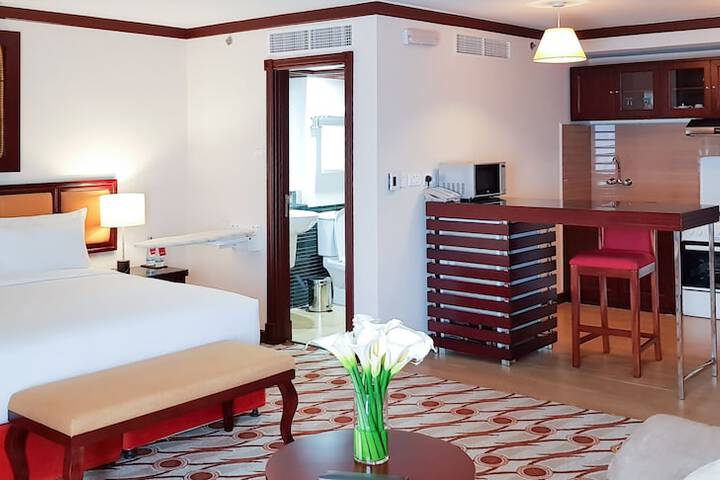 Room 6 of 150