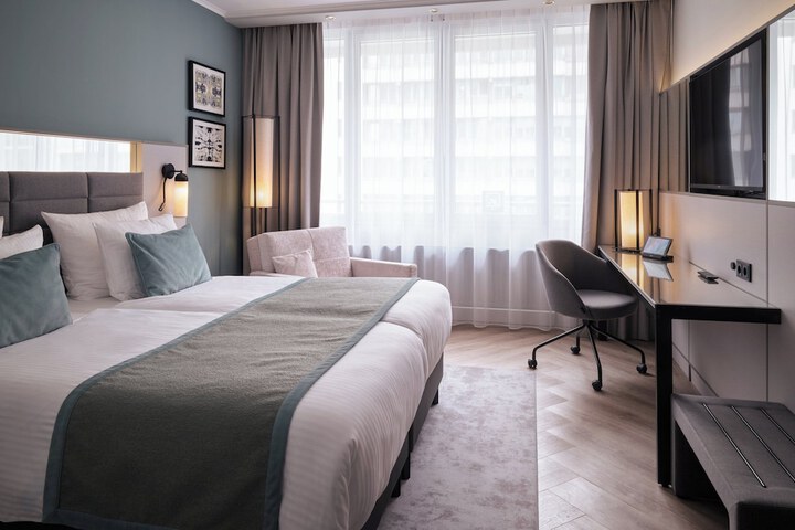 Room 21 of 60