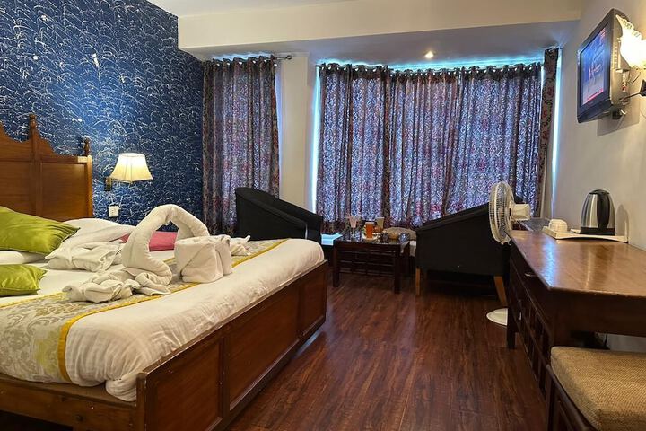 Room 4 of 81