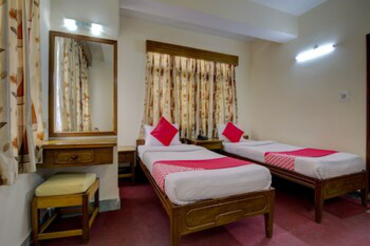 Room 16 of 18