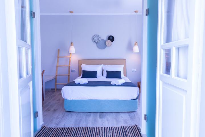 Room 32 of 87
