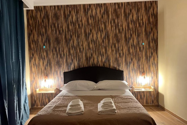 Room 2 of 14