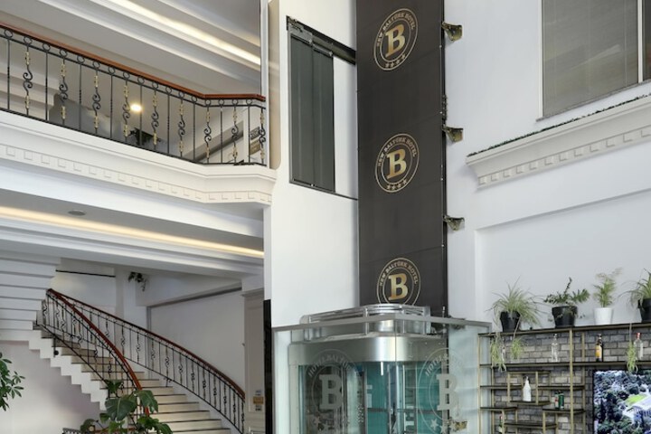 Hotel Interior 29 of 151