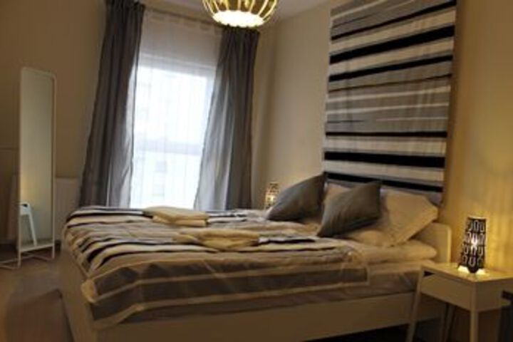 Room 15 of 37