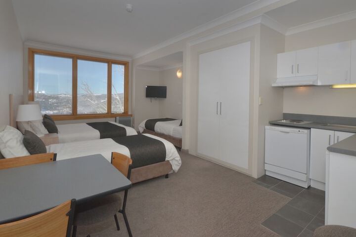 Room 12 of 75