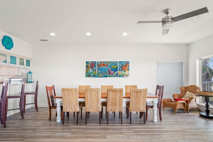Dining 8 of 8