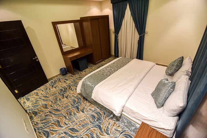 Room 12 of 43