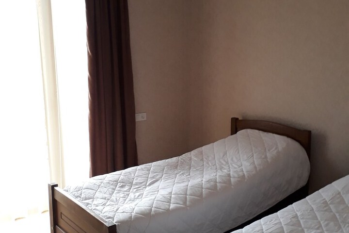 Room 5 of 89