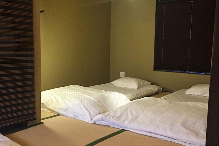 Room 8 of 51