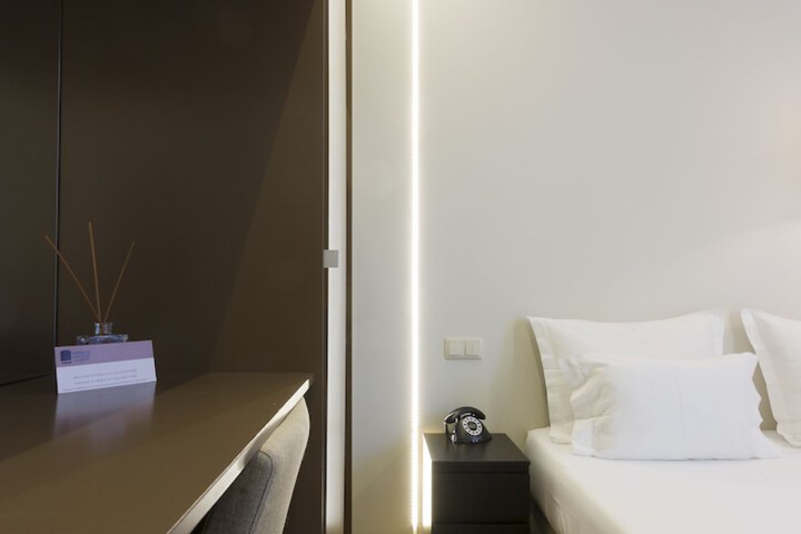 Room 4 of 55