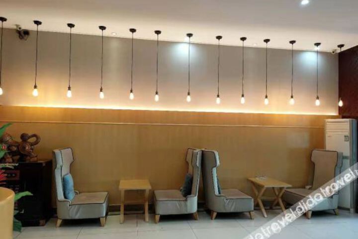 Hotel Interior 7 of 27
