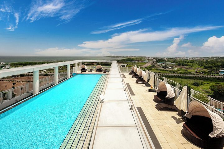 Pool 67 of 122