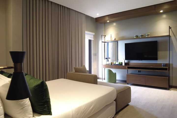 Room 29 of 64