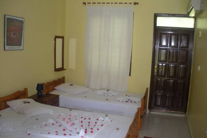 Room 15 of 71