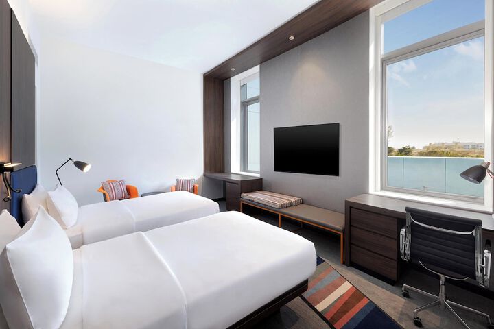 Room 17 of 50
