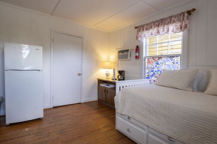 Room 148 of 309