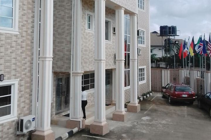 Carabana Hotel & Suites