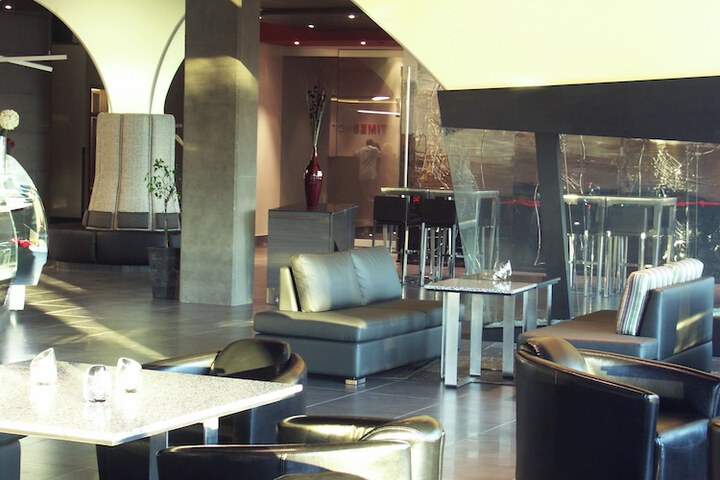 Hotel Interior 4 of 94