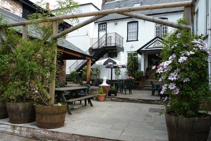 Exterior Photo