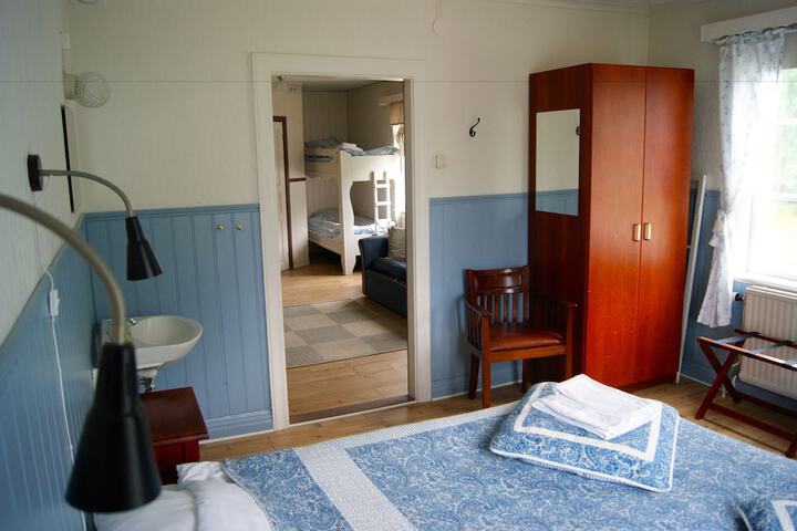 Room 3 of 45