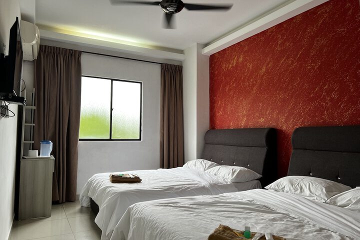 Room 7 of 15