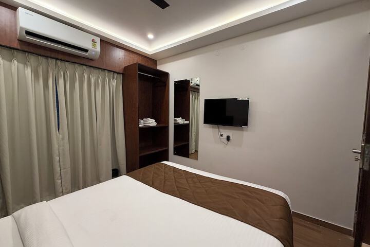 Room 28 of 52