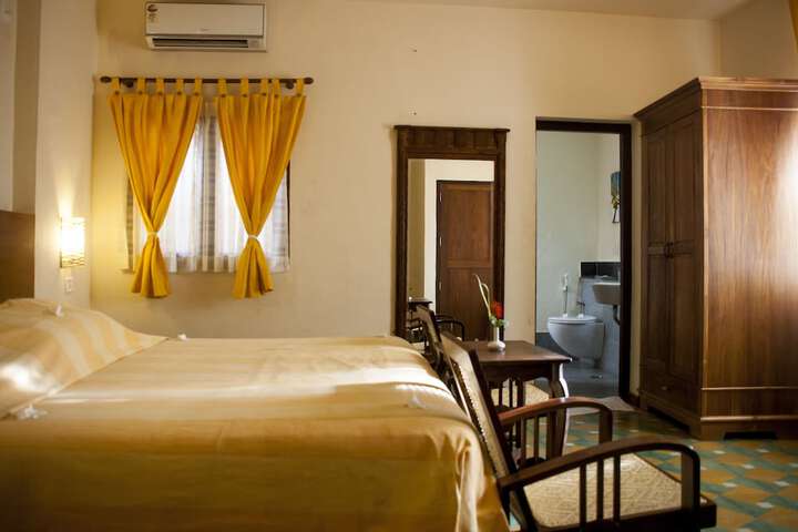 Room 3 of 63