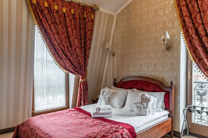 Room 18 of 73
