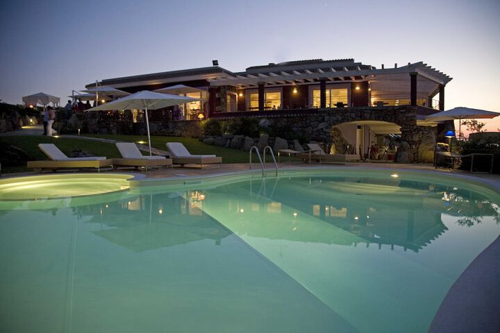 Pool 71 of 99
