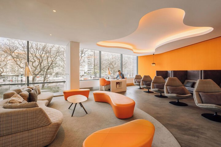 Guest Lobby