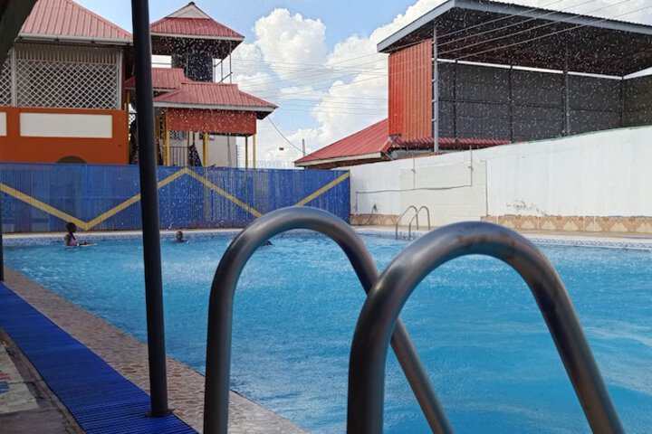 Pool 9 of 17